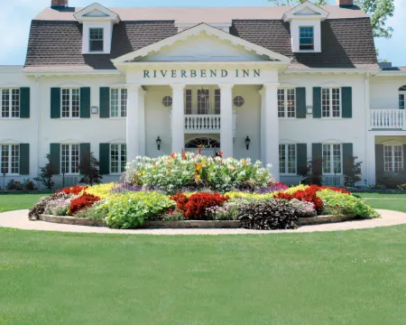 Riverbend Inn & Vineyard Hotels in Niagara-on-the-Lake