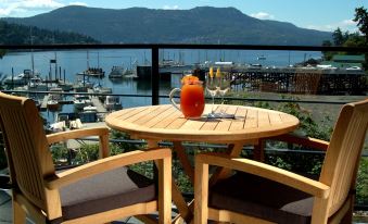 Brentwood Bay Resort & Spa