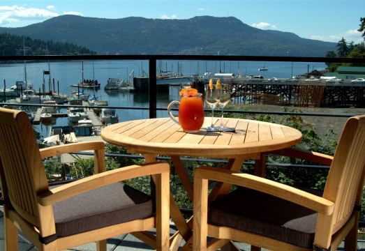Brentwood Bay Resort & Spa