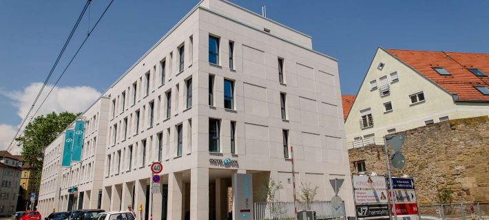 Motel One Stuttgart-Bad Cannstatt Hotéis em Estugarda