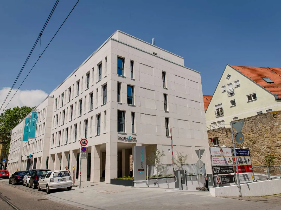 Motel One Stuttgart-bad Cannstatt - 