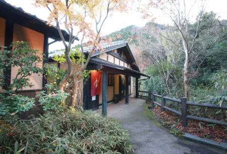 Higo Kaido Minamiaso Onsen Iyashi No Sato Отели рядом с достопримечательностью «Aso Farm Land»