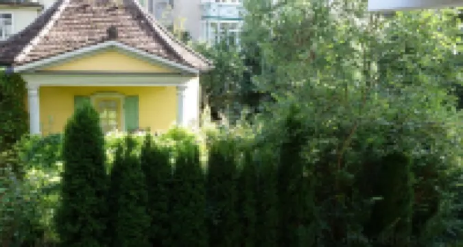 Apartment König Hotels near Eberhard Karls University of Tübingen