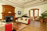 Glencoe House Hotels in Glencoe