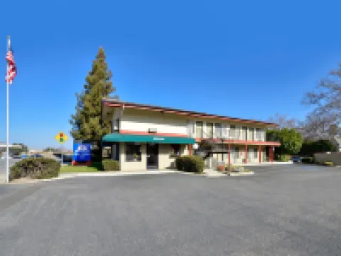 Atascadero Inn Hotels in Atascadero