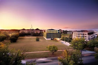 Little National Hotel Canberra Hotels near Telopea Park