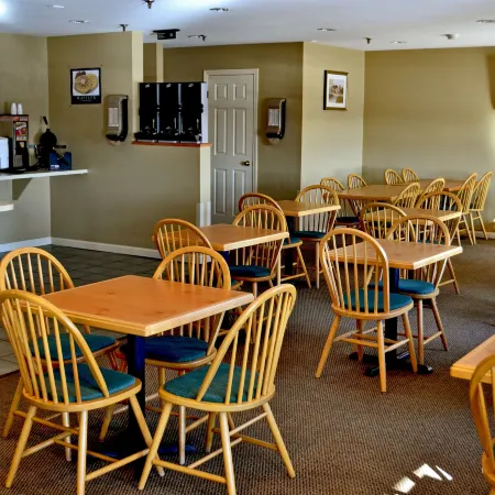 Country Inn at the Mall