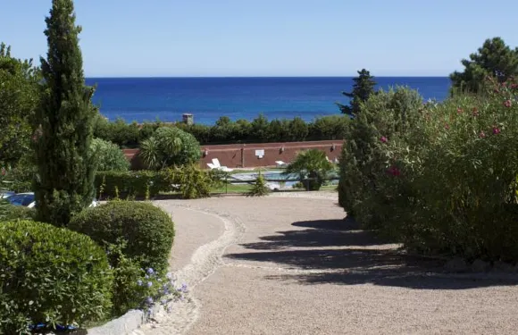 費加簡易別墅酒店