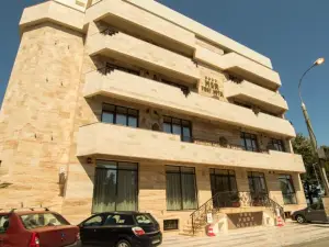 MSR Port Hotel
