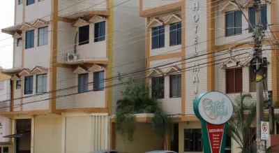 Hotel Majú のホテル