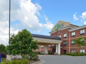 Holiday Inn Express & Suites Bridgeport - Clarksburg