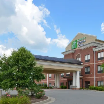 Holiday Inn Express & Suites BRIDGEPORT - CLARKSBURG by IHG