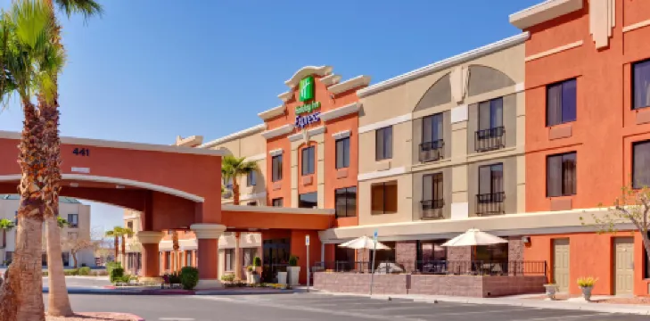 Holiday Inn Express & Suites Henderson