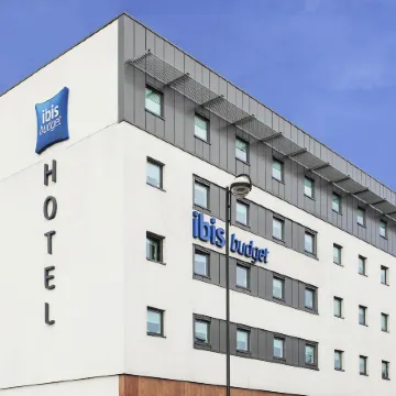 ibis budget London Hounslow Отели рядом с достопримечательностью «Чизик Хаус энд Гарденс»