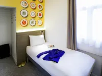 Heeton Concept Hotel - Kensington London Hotels near Wandsworth