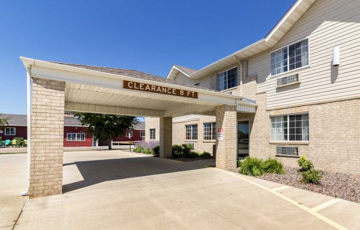 Quality Inn Marshall MN Near University