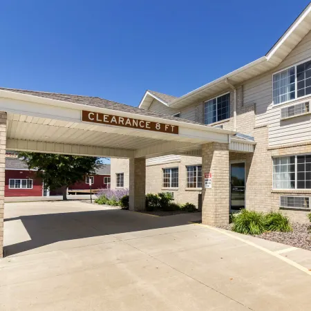 Quality Inn Marshall MN Near University