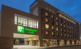 Holiday Inn & Suites Cincinnati Downtown