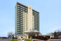 La Quinta Inn & Suites by Wyndham Minneapolis Bloomington W