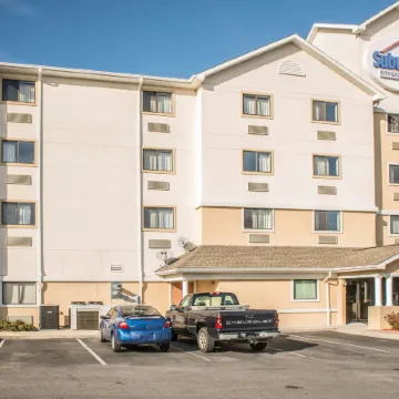 Suburban Studios Near Panama City Beach