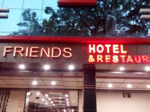 Friends Hotel & Restaurant