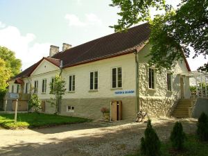 Haeska Manor