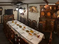 Hotel Aristol 우파 호텔