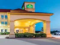La Quinta Inn & Suites by Wyndham Bridgeport