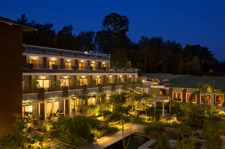 Purple Palms Resort & Spa