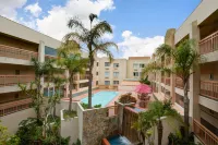 Ramada by Wyndham Hawthorne LAX / LA Stadium 로스엔젤레스 호텔