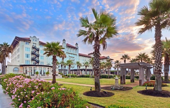 Grand Galvez Resort, Autograph Collection