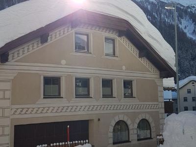 Haus am Brunnen