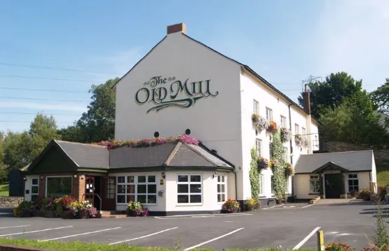 老磨坊及酒店
