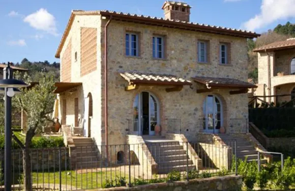 基亞恩尼村莊酒店