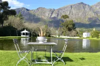 Holden Manz Country House Отели в г. Фрэншек