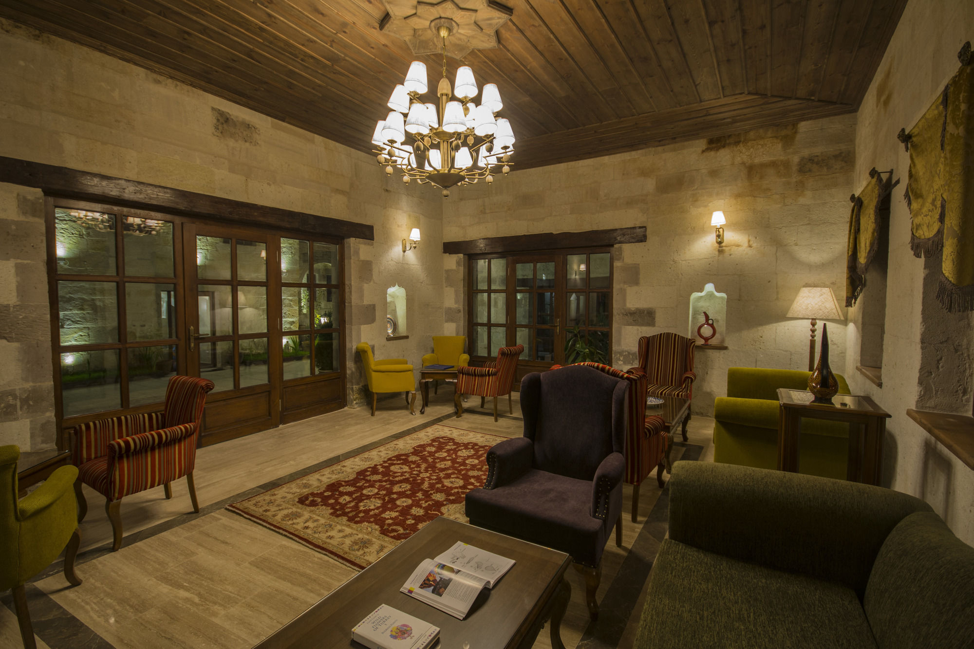 Artemis Cave Suites