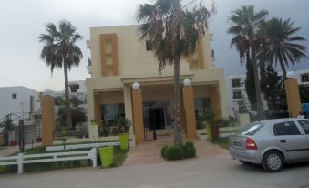 La Playa Hôtel Club - Housity