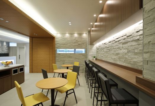 레드 루프 인 앤 스위트 오사카 난바 닛폰바시 외관