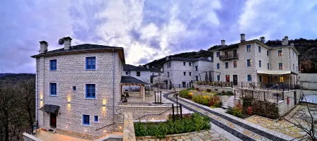 Zagori Suites Luxury Residences Отели в г. Kentriko Zagori