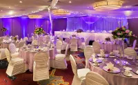DoubleTree by Hilton Roseville Minneapolis Hotels in Roseville