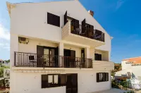 Cina Apartments Hotels in Цавтат