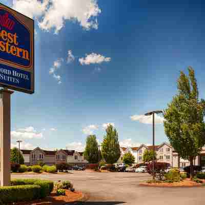 Best Western Hartford Hotel  Suites Hotel Exterior