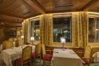 Residence Antares Hotels in Selva di Val Gardena
