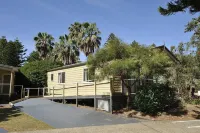 Big4 Sydney Lakeside Holiday Park Các khách sạn ở Narrabeen
