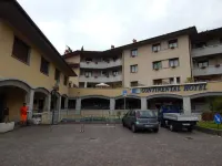 Continental Hotel Hotels near Chiesa di S. Chiara