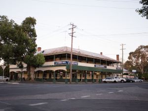 Australian Hotel Grafton