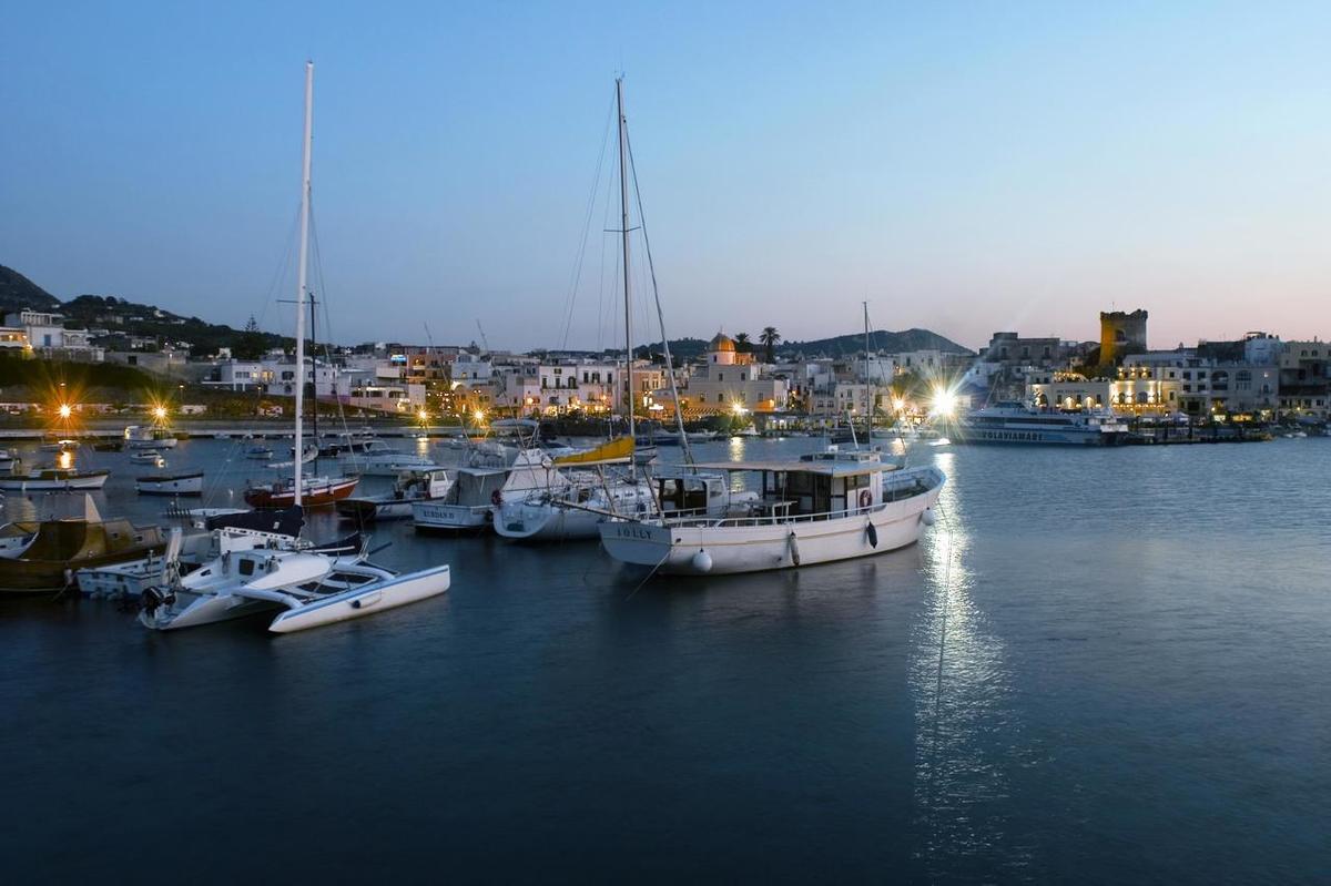 hotel ischia forio zi carmela