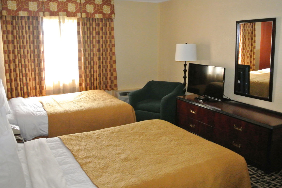 Quality Inn & Suites Mayo Clinic Area