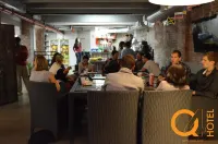 Q4 Hotel and Hostel - Hostels