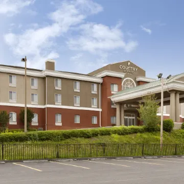 Spark by Hilton Commerce, GA